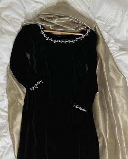 QF- SAHOO VELVET STITCH