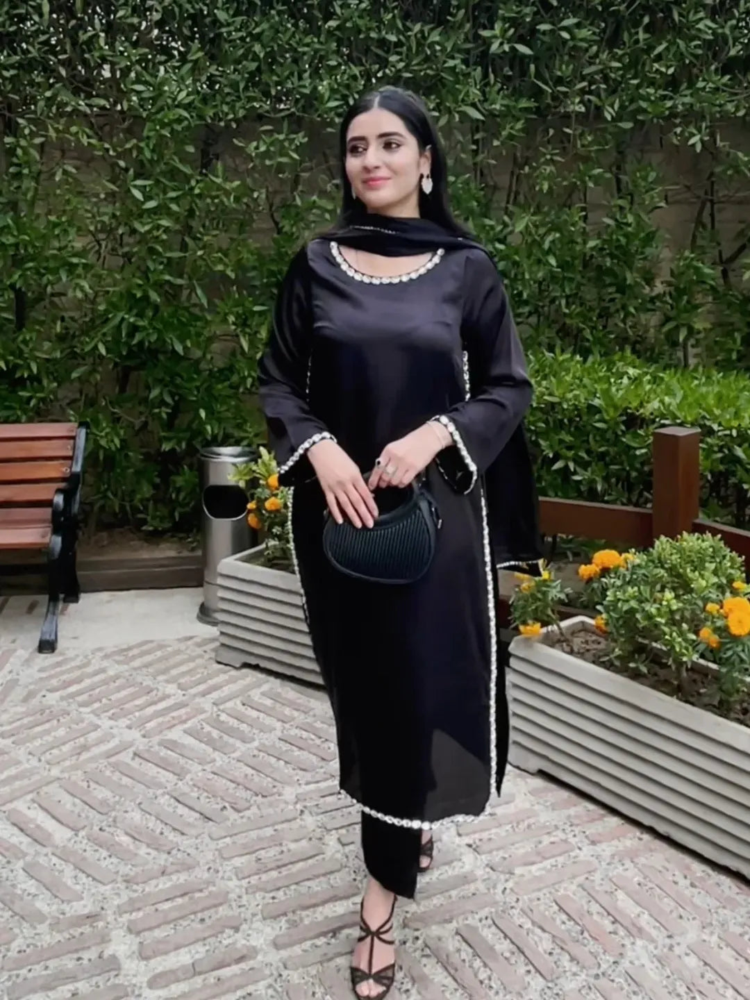 QAFLA COLLECTION ROHANI UNSTICHED