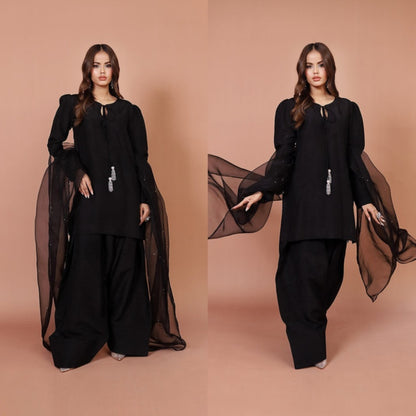QF- SIA BLACK STITCH