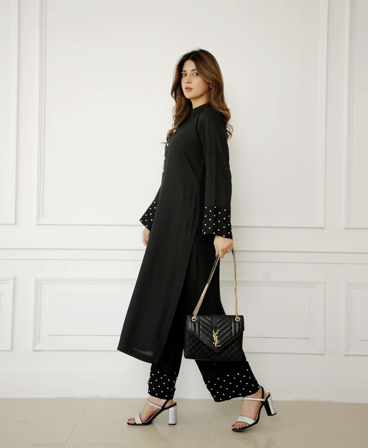 QF- ROOSO BLACK STITCH
