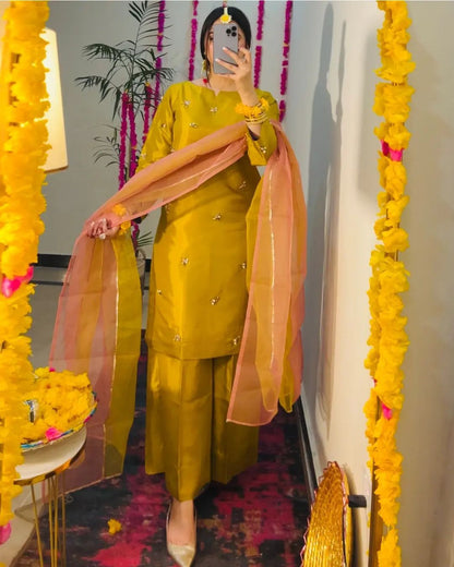 QAFLA COLLECTION  SM GOLD UNSTITCHED