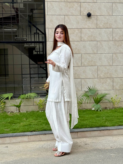 QAFLA COLLECTION MARVI WHITE UNSTITCHED