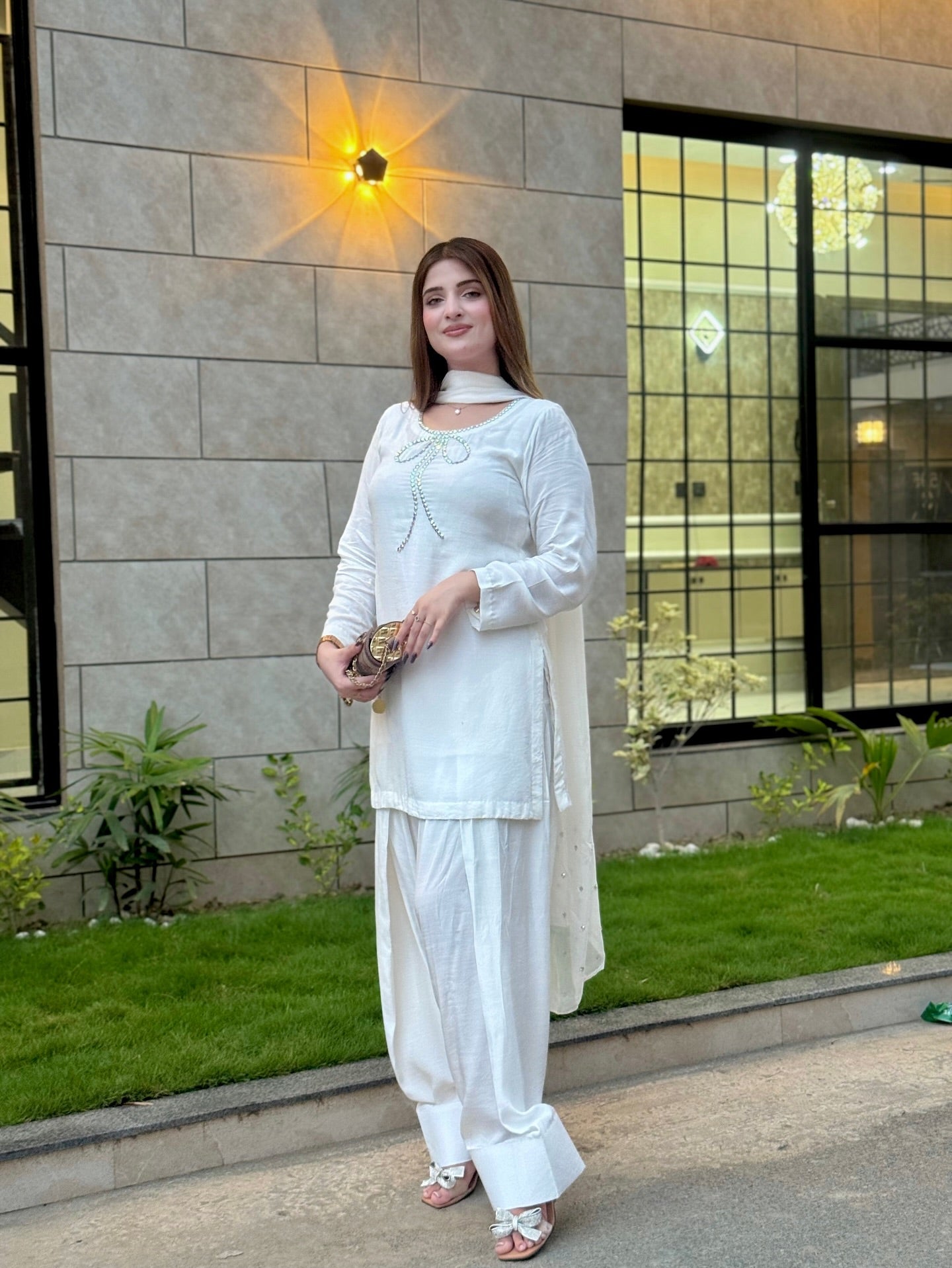 QAFLA COLLECTION MARVI WHITE UNSTITCHED