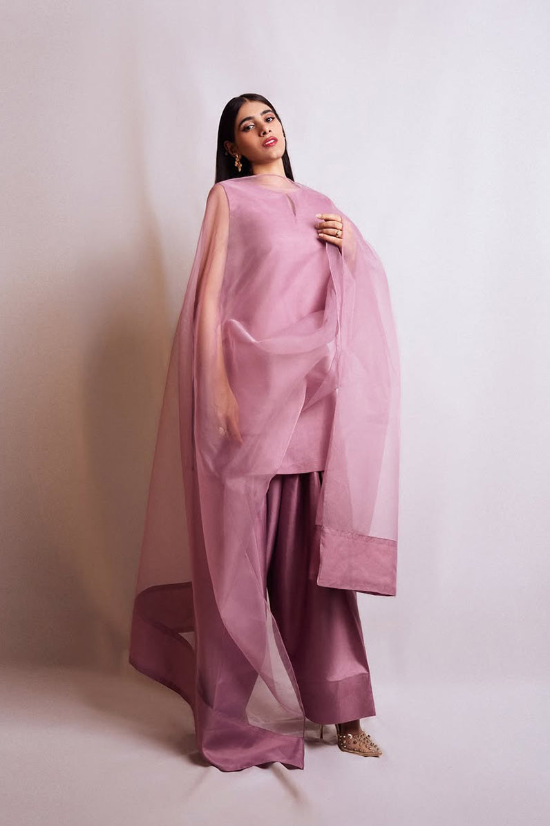 QF-  ZAHRA TEA PINK STITCH